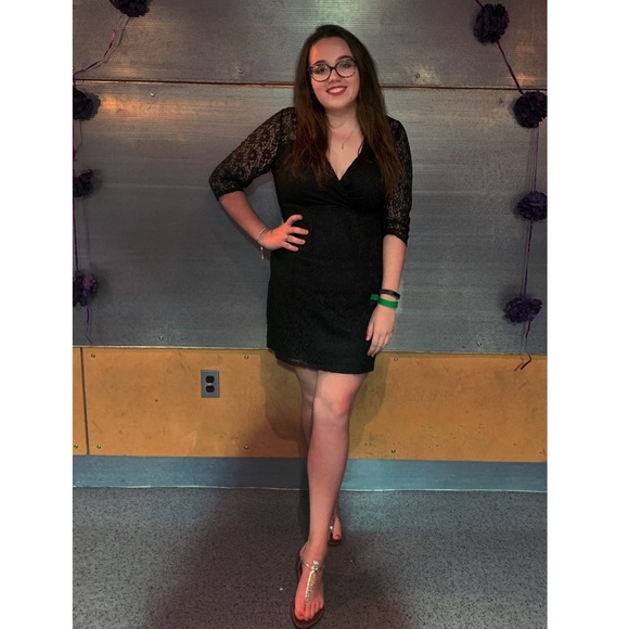 Meet your Posher, Darby - Picture 3 of 3